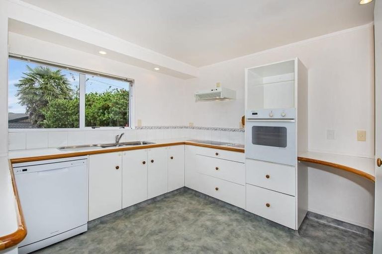 Photo of property in 1/16 Tui Crescent, Maunu, Whangarei, 0110