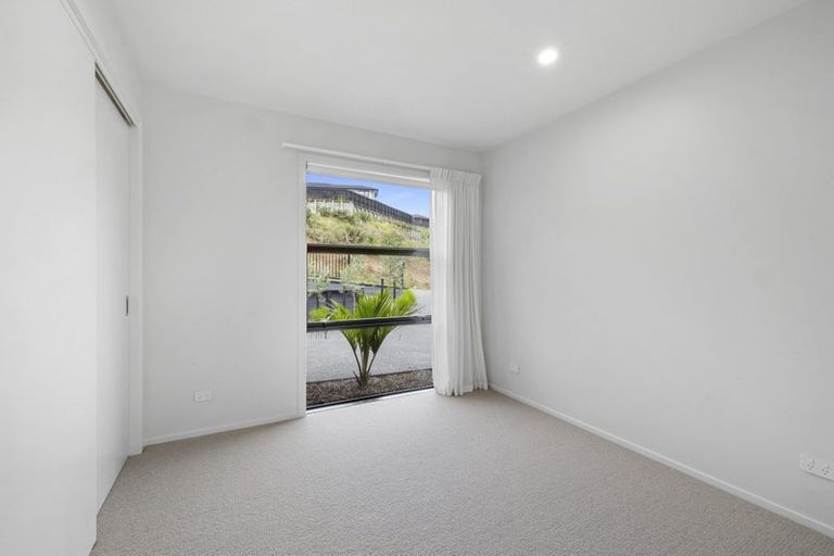 Photo of property in 54 Fernbrook Drive, Hurworth, New Plymouth, 4310
