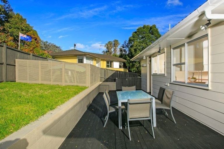 Photo of property in 4 Fairdale Place, Birkdale, Auckland, 0626