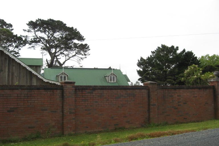 Photo of property in 200 School Road, Waimauku, 0881