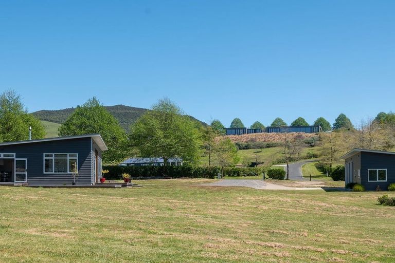 Photo of property in 6 Rangitukua Drive, Kuratau, Turangi, 3381