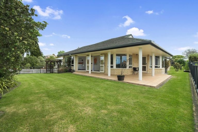 Photo of property in 45 Oxford Street, Te Puke, 3119