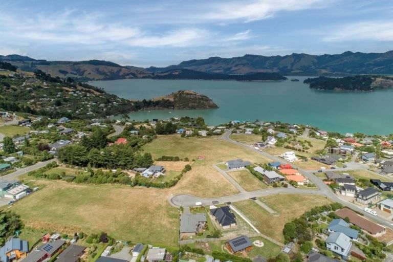 Photo of property in 19 Muriwai Drive, Diamond Harbour, 8971