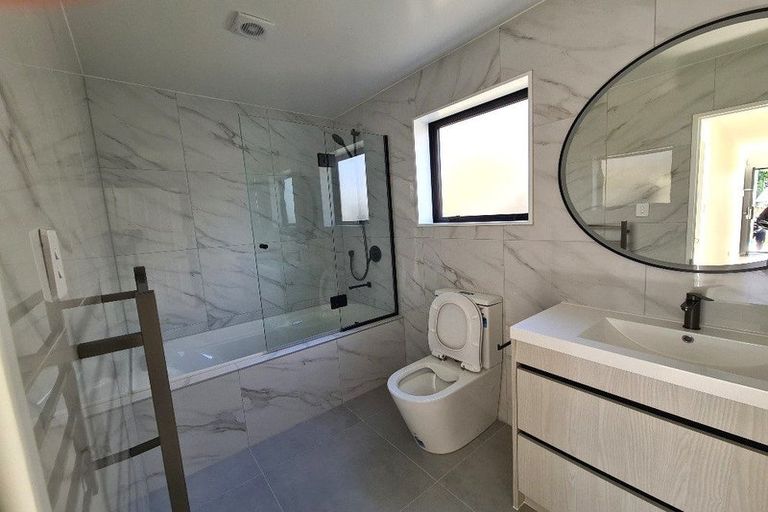 Photo of property in 34d Weldene Avenue, Glenfield, Auckland, 0629