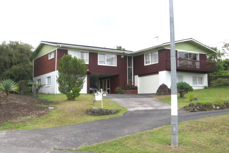 Photo of property in 5 Rossmore Terrace, Murrays Bay, Auckland, 0630