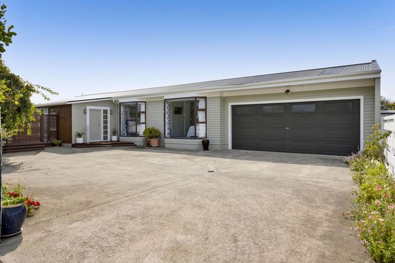 Photo of property in 30a Disraeli Street, Hawera, 4610