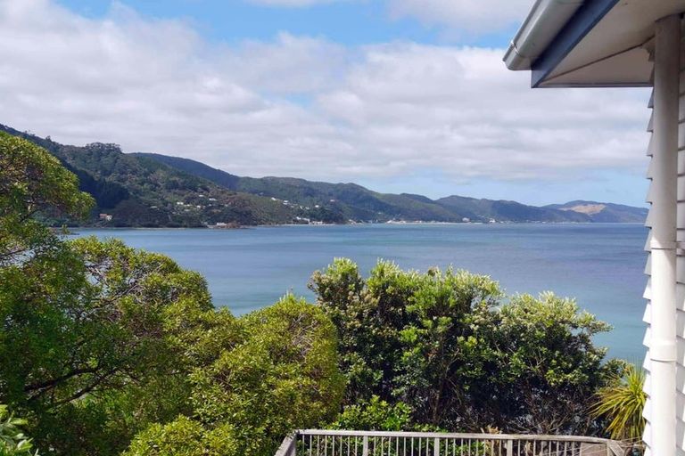 Photo of property in 1 Howard Road, Point Howard, Lower Hutt, 5013