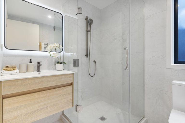 Photo of property in 108a Coronation Road, Hillcrest, Auckland, 0627