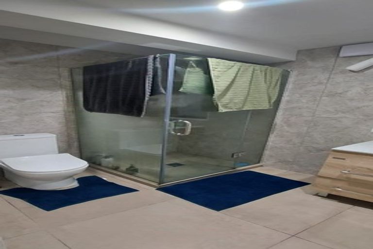 Photo of property in 20c Kohekohe Street, New Lynn, Auckland, 0600