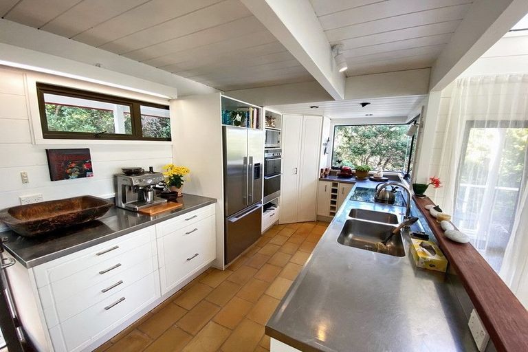 Photo of property in 47 Grand View Road, Leigh, 0985