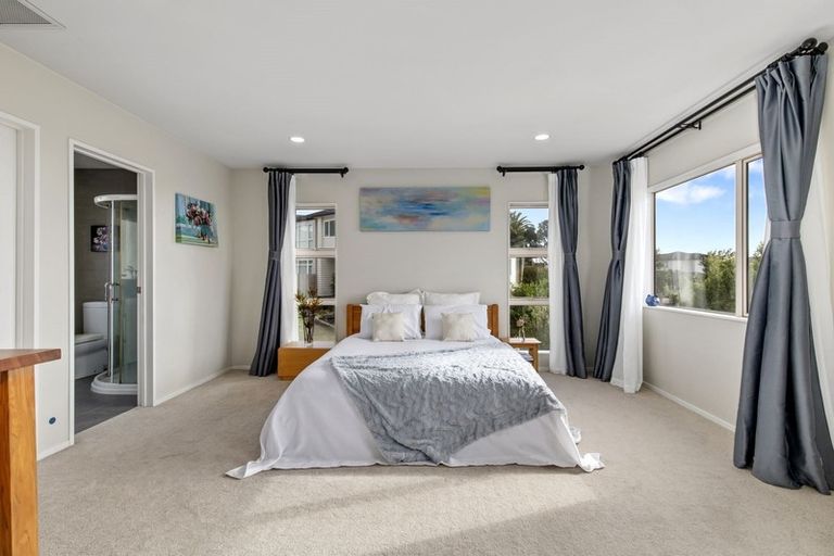 Photo of property in 30c Schnapper Rock Road, Schnapper Rock, Auckland, 0632