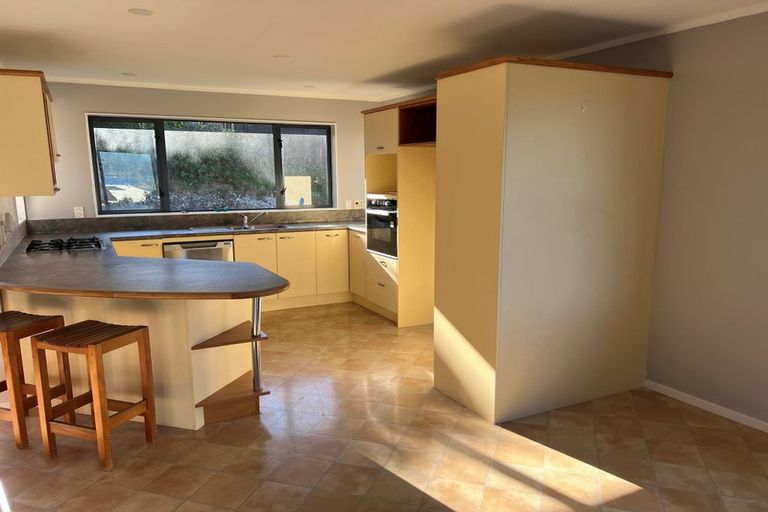 Photo of property in 21 Gurkha Crescent, Khandallah, Wellington, 6035