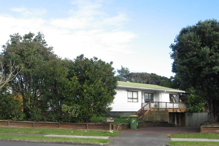 Photo of property in 146 Carnoustie Drive, Wattle Downs, Auckland, 2103