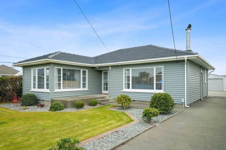 Photo of property in 104 Neill Street, Hornby, Christchurch, 8042