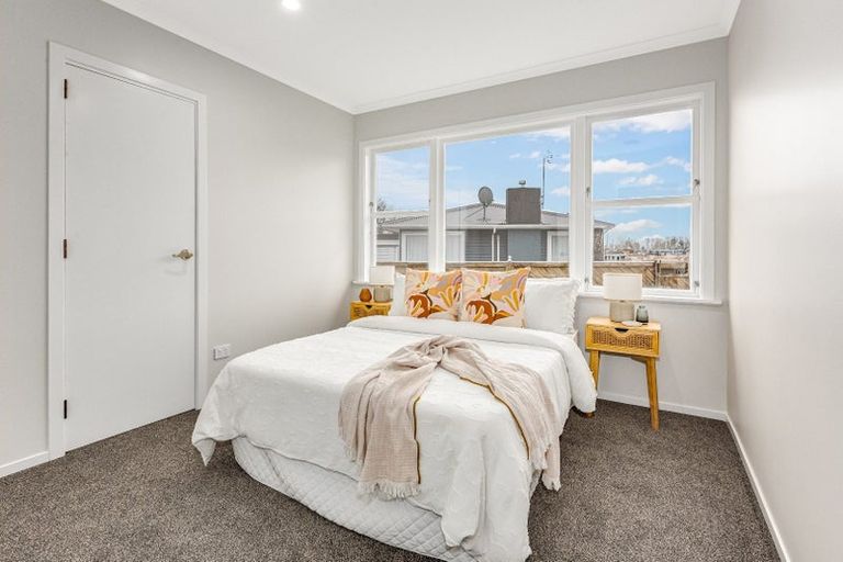 Photo of property in 14 Highbury Drive, Levin, 5510