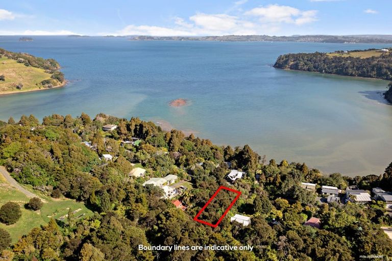 Photo of property in 35 Clinton Road, Tawharanui Peninsula, Matakana, 0986