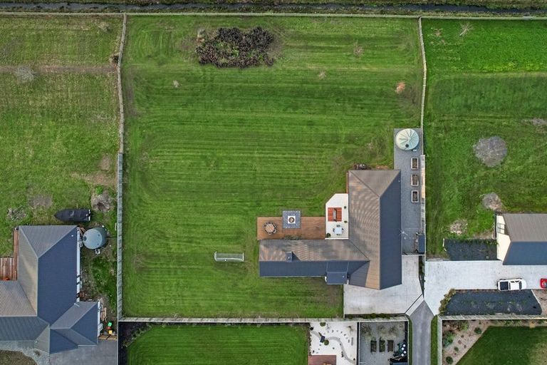 Photo of property in 29 Silver Peaks Drive, West Melton, 7618