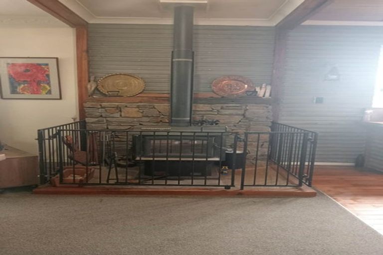 Photo of property in 72 Half Mile Road, Tuatapere, 9620