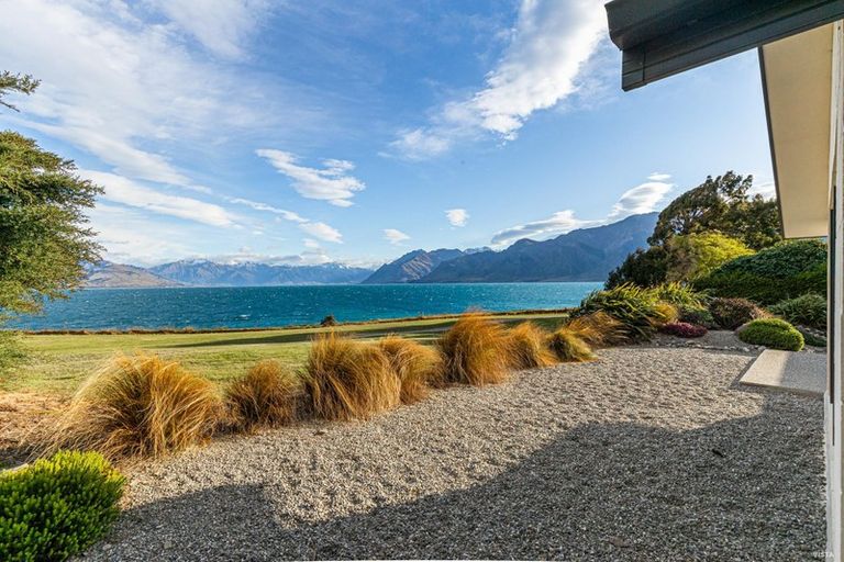 Photo of property in 282 Lakeview Terrace, Lake Hawea, Wanaka, 9382