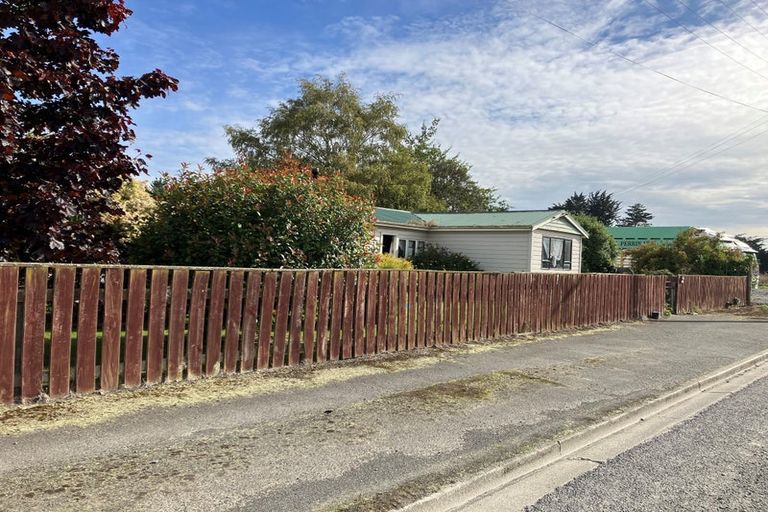 Photo of property in 23 Eden Street, Milton, 9220