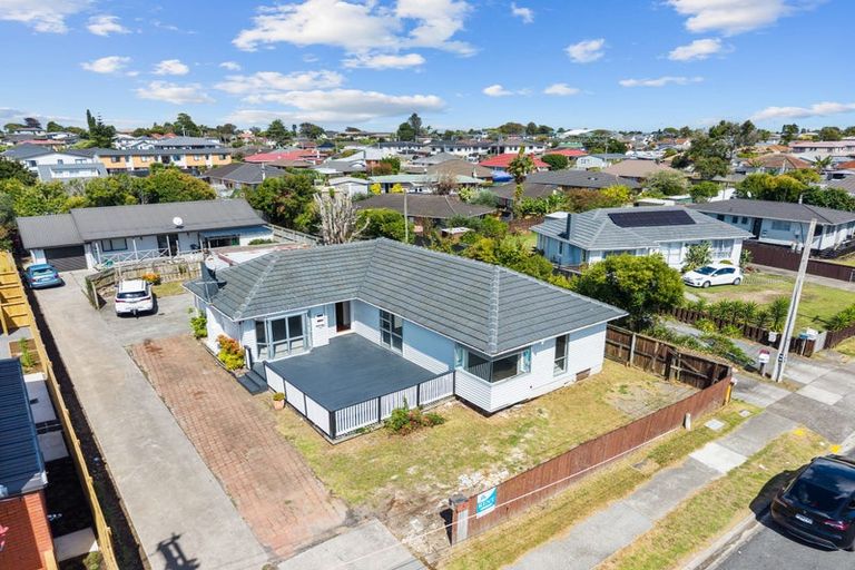 Photo of property in 6 Evelyn Street, Papatoetoe, Auckland, 2025