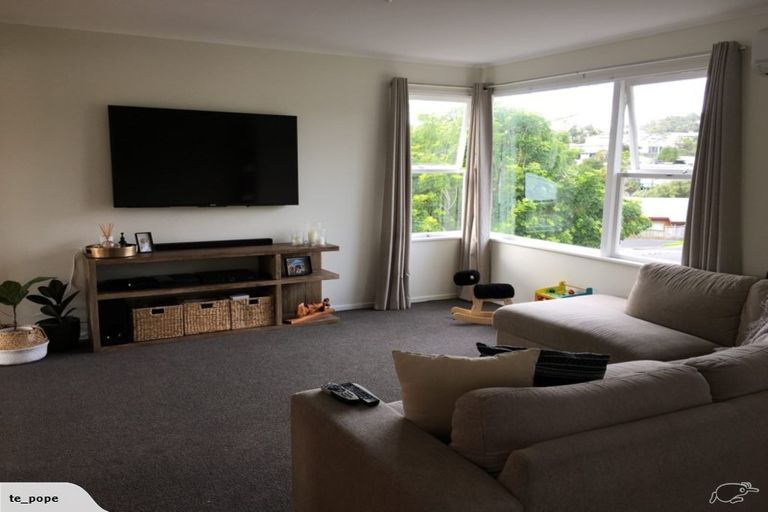 Photo of property in 36 Fordham Street, Beach Haven, Auckland, 0626