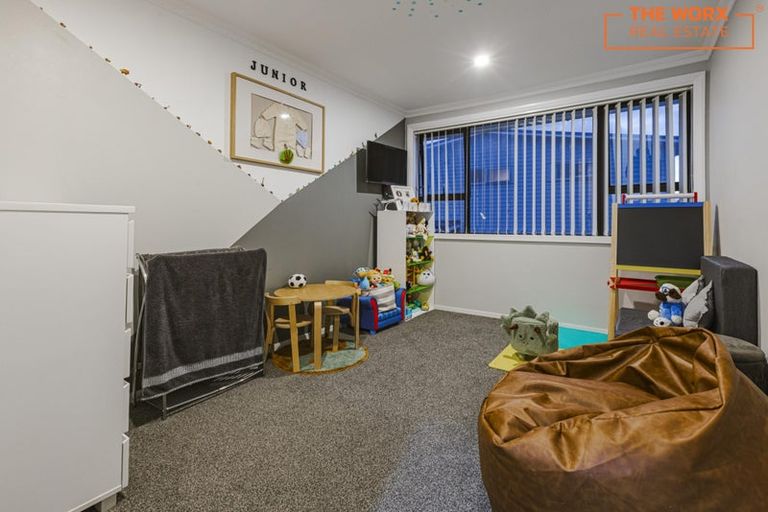 Photo of property in 37 Margaret Road, Papatoetoe, Auckland, 2025