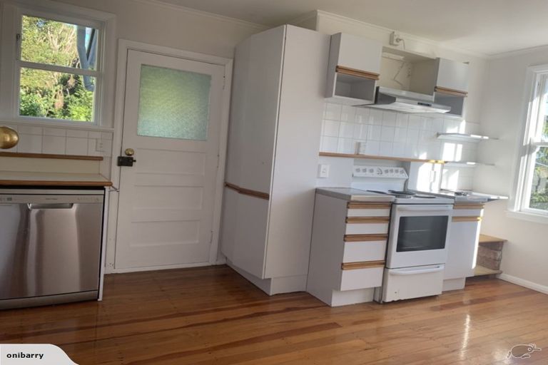 Photo of property in 7 Victory Avenue, Karori, Wellington, 6012