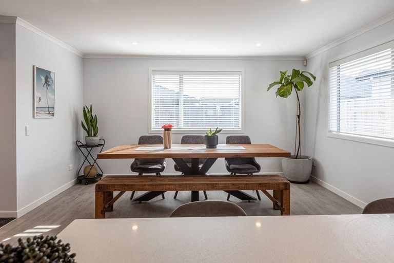 Photo of property in 30 Freedom Drive, Kelvin Grove, Palmerston North, 4414