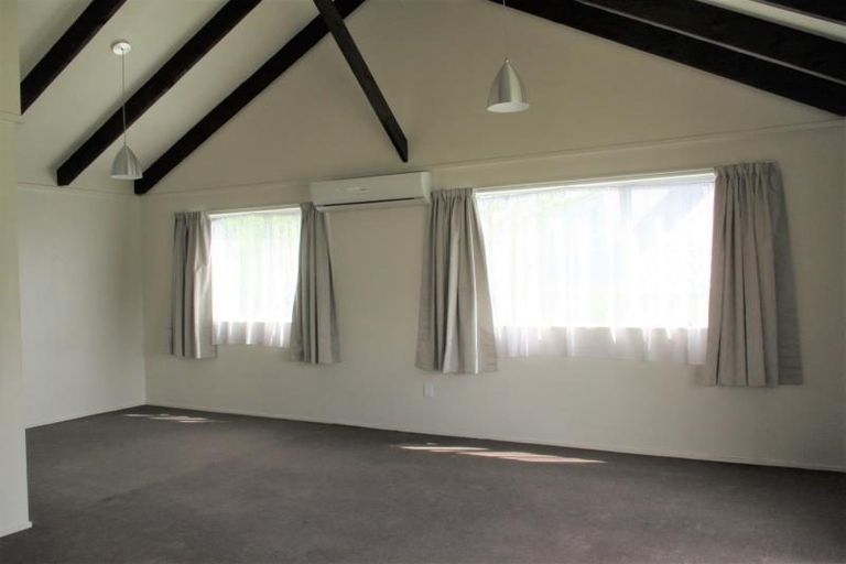 Photo of property in 50 Eatwell Avenue, Paraparaumu Beach, Paraparaumu, 5032
