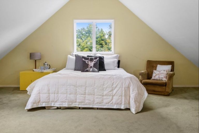 Photo of property in 187 Kimptons Road, Brookby, Manurewa, 2576