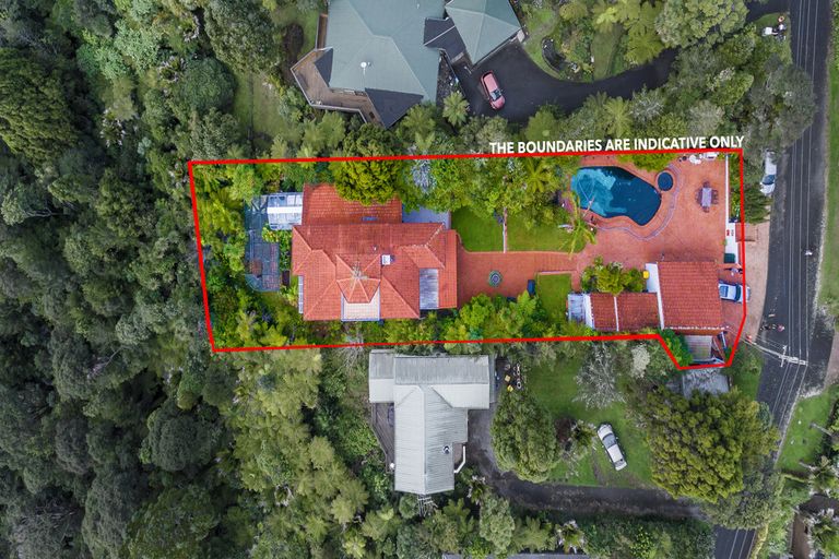 Photo of property in 35 Tawini Road, Titirangi, Auckland, 0604