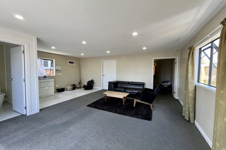 Photo of property in 35 Addington Avenue, Manurewa, Auckland, 2102
