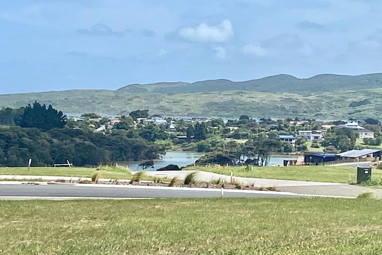 Photo of property in 99 Rangitahi Road, Raglan, 3225