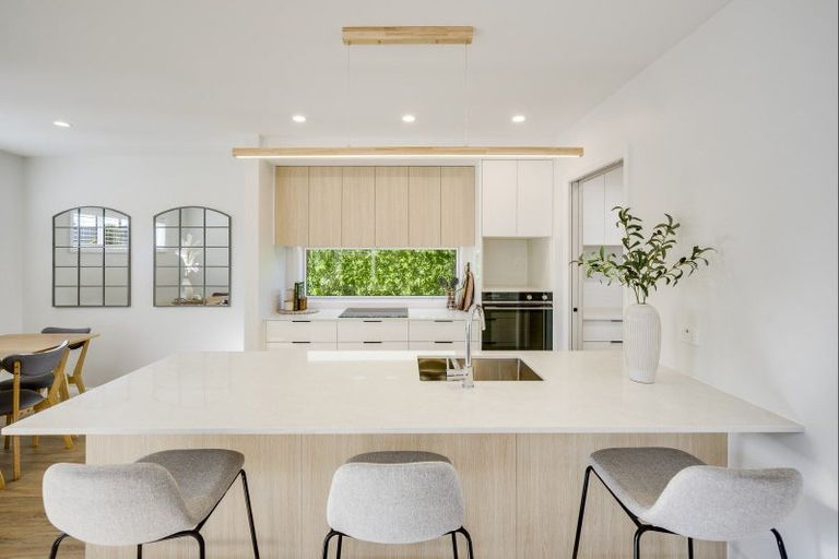 Photo of property in 9a Church Road, Taradale, Napier, 4112