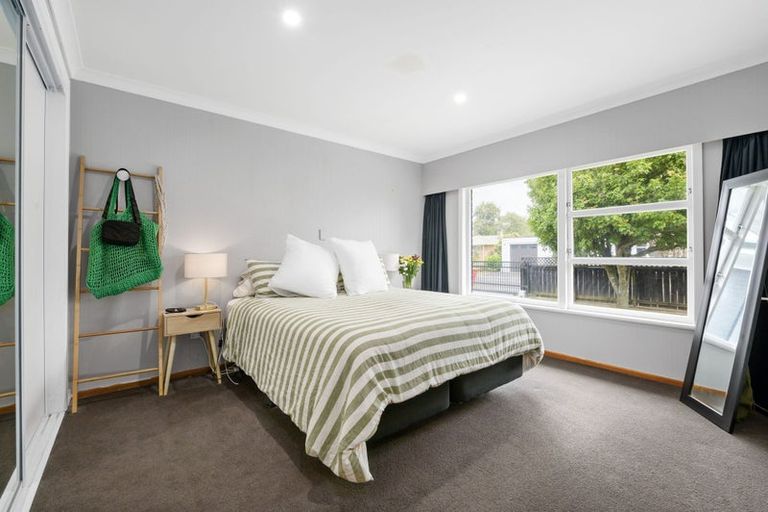 Photo of property in 1 Seifert Street, Forest Lake, Hamilton, 3200