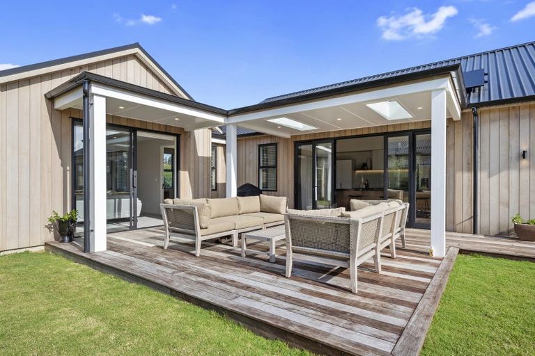 Photo of property in 9 Awanui Crescent, Matakana, Warkworth, 0985