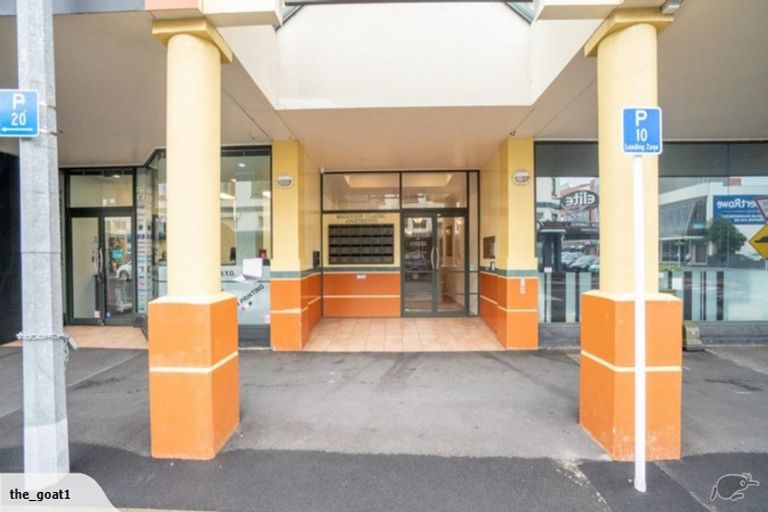 Photo of property in Maddison Apartments, 1/6f Queen Street, Palmerston North, 4410