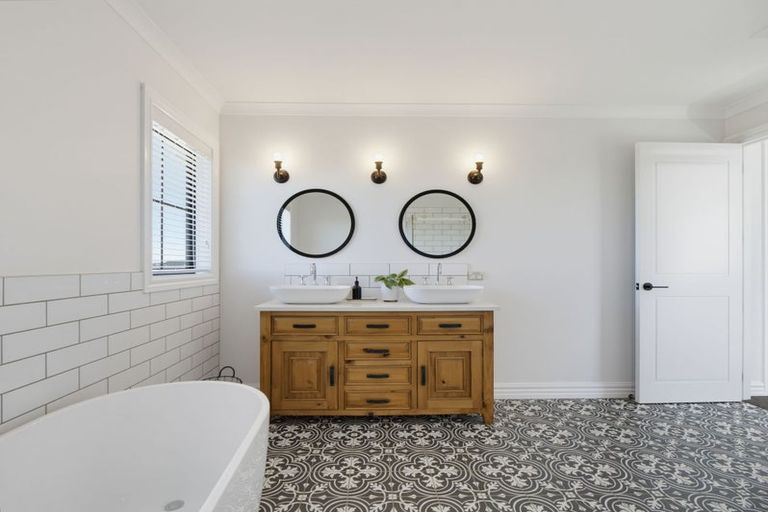 Photo of property in 338 Catherwoods Road, Cust, Rangiora, 7471