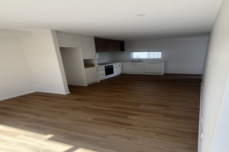 Photo of property in 5/130 Holly Road, St Albans, Christchurch, 8014
