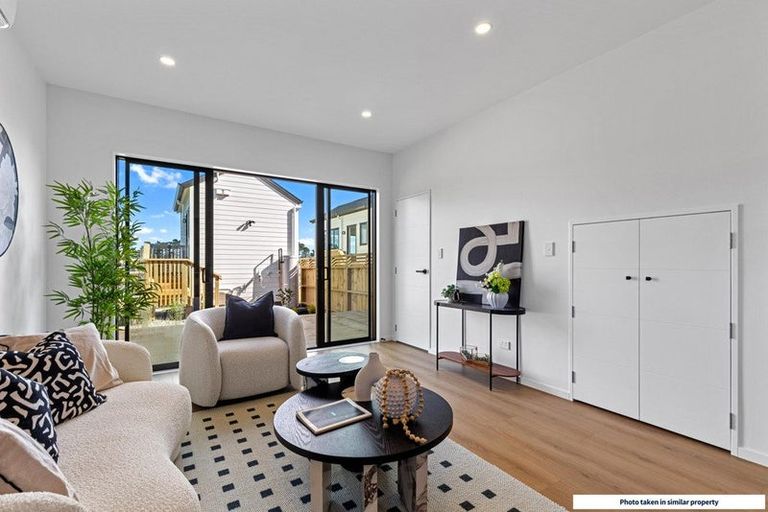 Photo of property in 626 Kerepi Street, Westgate, 0814