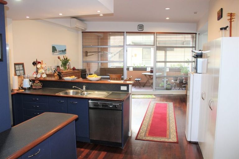 Photo of property in Atlas House, 3/22 Ghuznee Street, Te Aro, Wellington, 6011