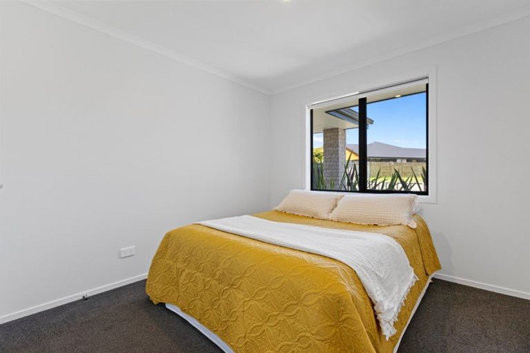 Photo of property in 166 Adler Drive, Ohauiti, Tauranga, 3112