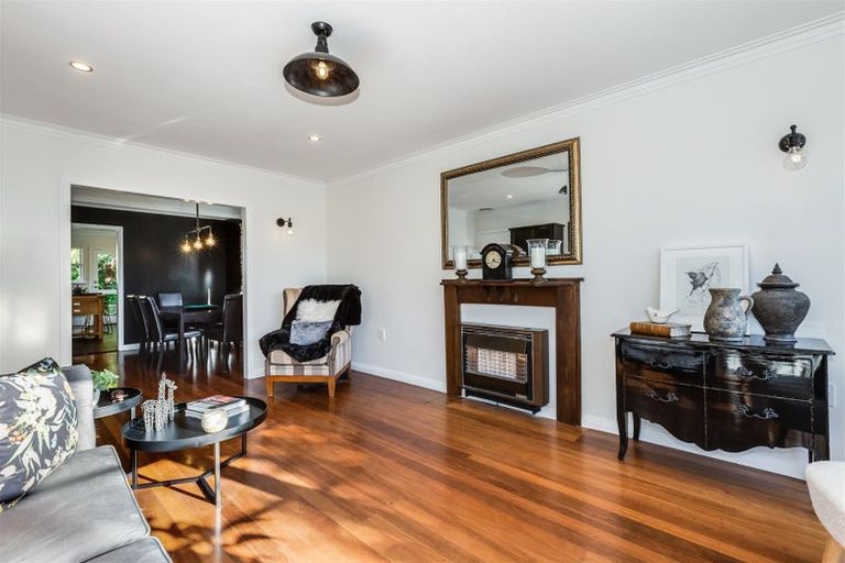 Photo of property in 21 Mahoe Street, Tawa, Wellington, 5028