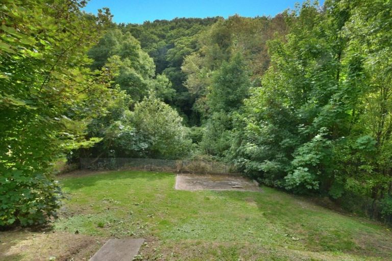 Photo of property in 59 Glen Road, Mornington, Dunedin, 9011