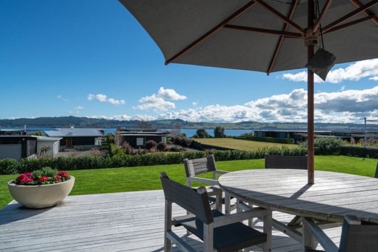 Photo of property in 12 Kurapoto Lane, Rainbow Point, Taupo, 3330