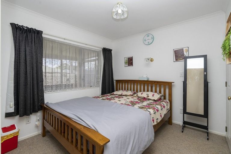 Photo of property in 1 Cole Lane, Milson, Palmerston North, 4414