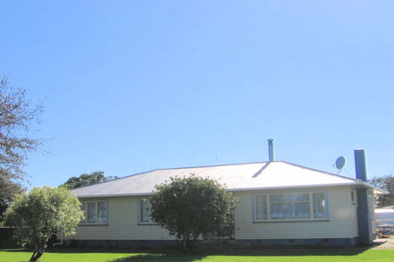 Photo of property in 19 Norbiton Road, Foxton, 4814