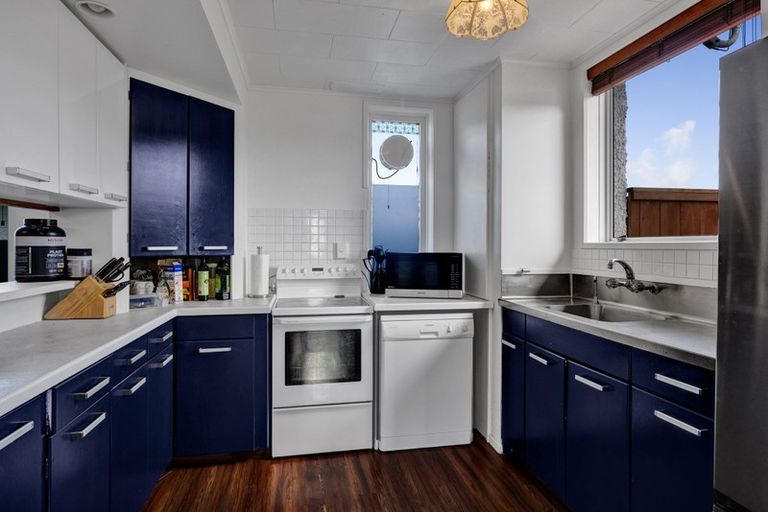 Photo of property in 13 Collins Street, Hawera, 4610