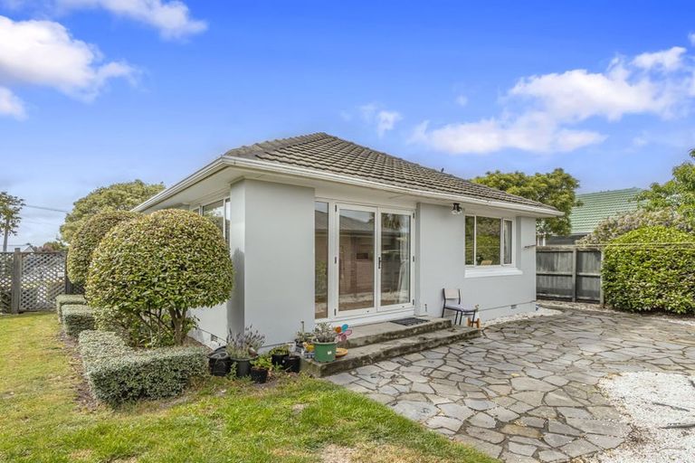 Photo of property in 1/2 Tothill Place, Papanui, Christchurch, 8053